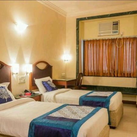 Strand Hotel, Colaba Βομβάη Εξωτερικό φωτογραφία