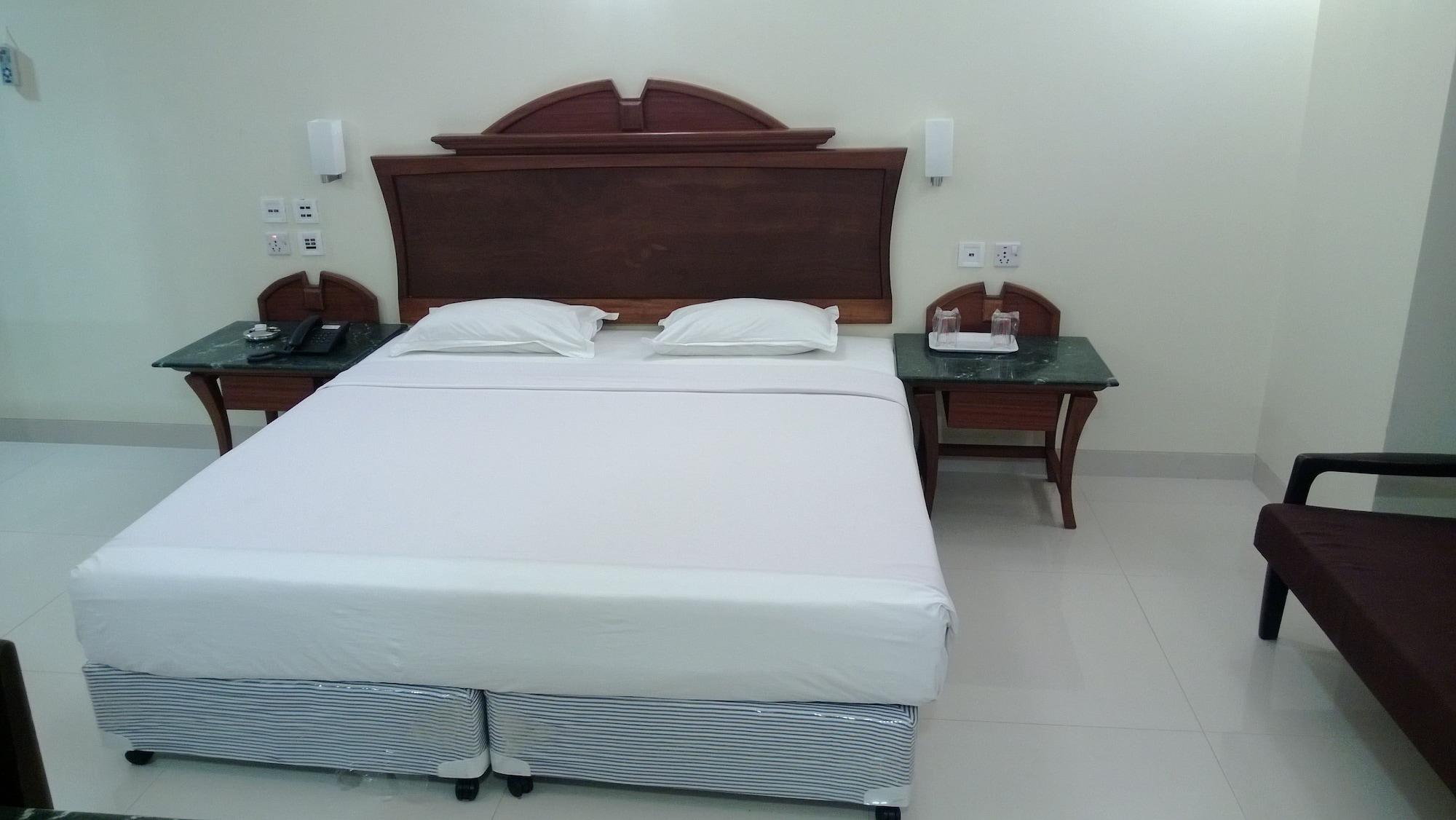 Strand Hotel, Colaba Βομβάη Εξωτερικό φωτογραφία