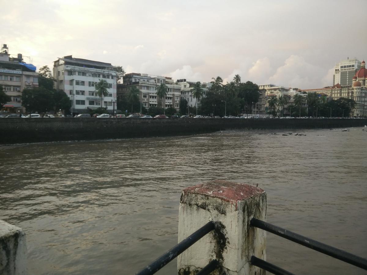 Strand Hotel, Colaba Βομβάη Εξωτερικό φωτογραφία
