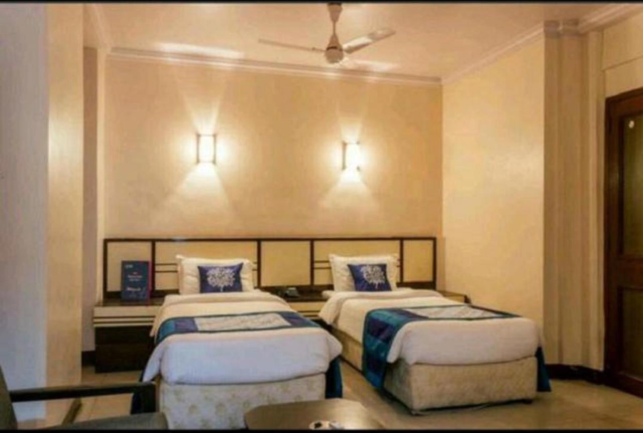 Strand Hotel, Colaba Βομβάη Εξωτερικό φωτογραφία